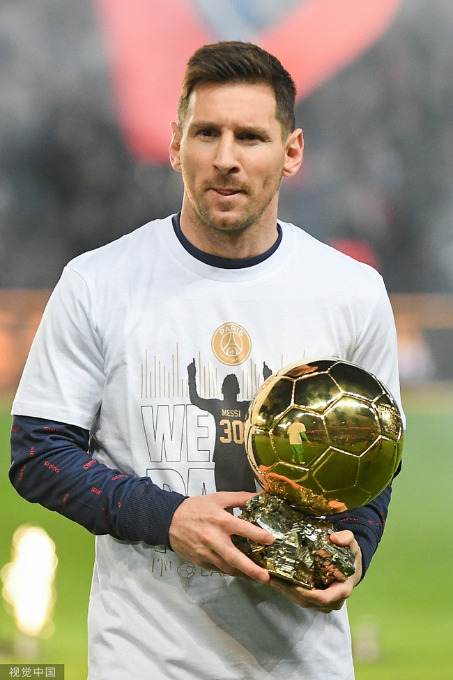 26分高调逆袭！桑德兰复古流球风爆火，熬过非洲杯就冲欧战？（26分强势回升！桑德兰复古风爆红，挺过非洲杯就剑指欧战？）