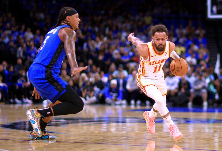 传闻：曼联和米兰球探现场考察18岁雷恩高中锋梅特（曝曼联与米兰派球探现场考察雷恩18岁中锋梅特）