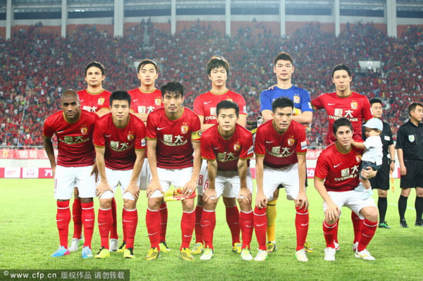 意大利杯尤文2-0乌迪内斯晋级，乔纳森-戴维、洛卡特利建功（意杯尤文2-0乌迪内斯过关，乔纳森-戴维、洛卡特利破门）