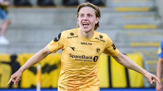 复古？多特球迷提议将球队队徽换回上世纪曾使用过的经典风格（多特球迷建议球队恢复上世纪经典队徽）