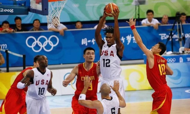 申京：我不是下一个约基奇和奥尼尔，我更想成为第二个詹姆斯（申京：拒绝“下一个约基奇／奥尼尔”标签，更想做“第二个詹姆斯”）