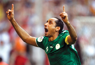 大巴黎在劳资仲裁阶段反诉姆巴佩：索赔金高达4.4亿欧元（巴黎圣日耳曼在劳动仲裁中反诉姆巴佩，索赔达4.4亿欧元）