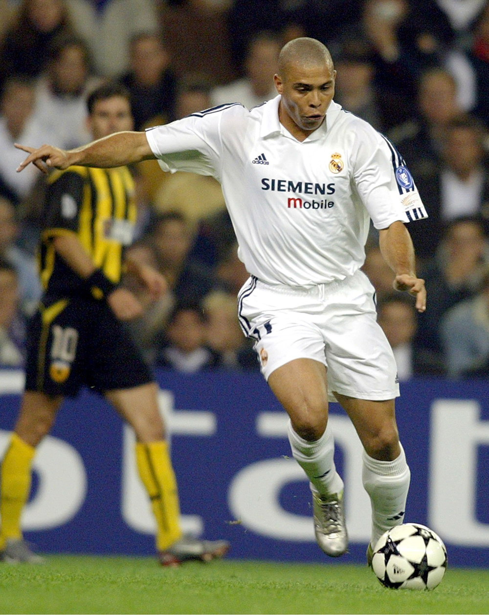 赢得杯赛意味什么？文班：谈不上质变，但算我们迈出的一大步（杯赛夺冠意味着什么？文班：谈不上质变，却是我们迈出的关键一步）