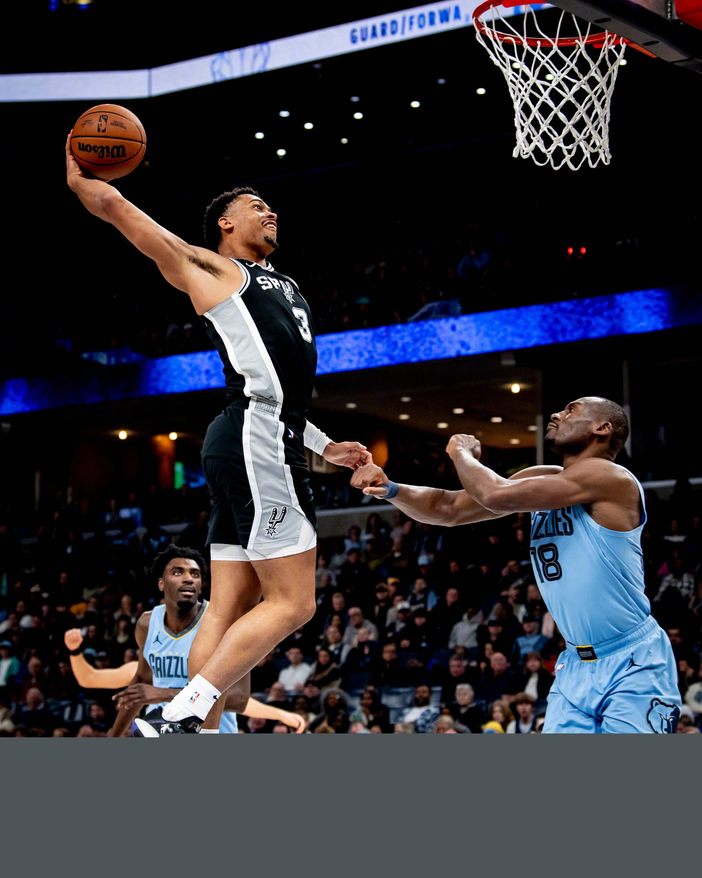 有些问题，赢球也掩盖不了（赢球难掩问题）