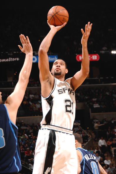 博努奇：小基耶萨可能踢附加赛；球员明白穿意大利球衣的责任（博努奇：小基耶萨有望出战附加赛，球员清楚身披意大利战袍的担当）