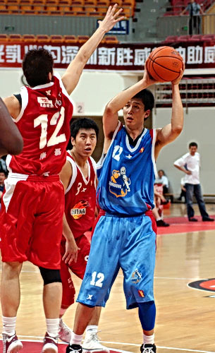 贾马尔·穆雷爆砍23分，展现超凡实力（贾马尔·穆雷轰下23分，尽显统治力）