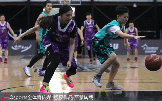 2026美加墨世界杯阿根廷球衣长袖版上身[哇][...（2026美加墨世界杯款阿根廷长袖球衣上身实拍）