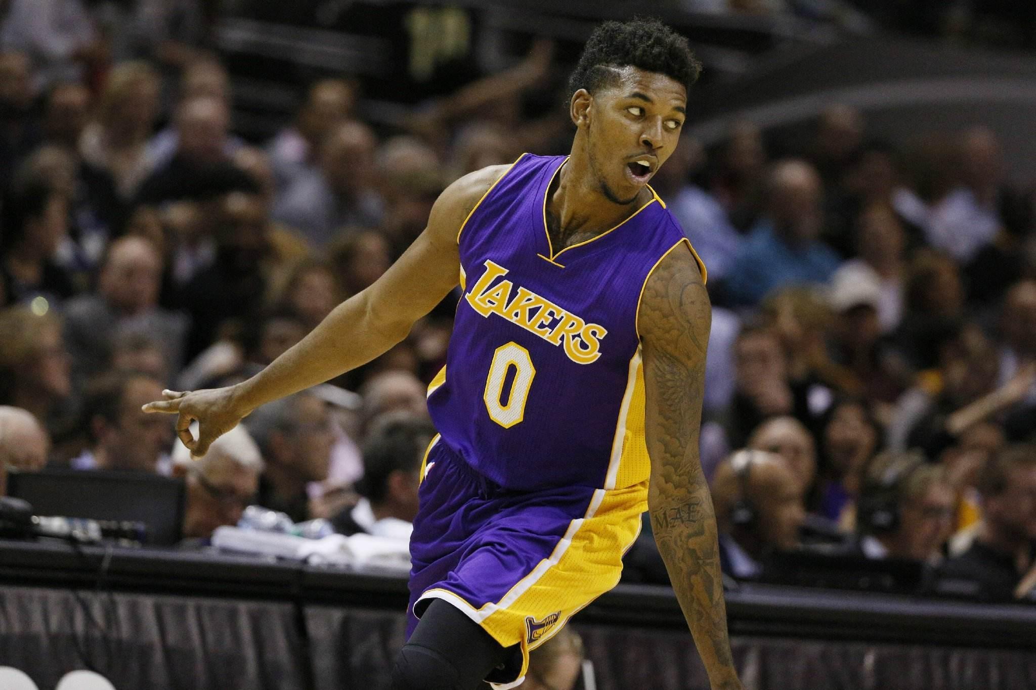 2胜1平，曼联夺得2025年英超夏季赛冠军（曼联以2胜1平战绩问鼎2025英超夏季赛）