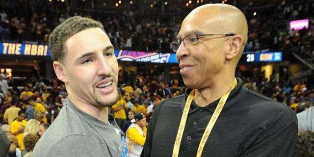 瓦拉内：去皇马前齐达内亲自给我打了电话；穆里尼奥很有魅力（瓦拉内：加盟皇马前接到齐达内亲自来电；穆里尼奥魅力十足）