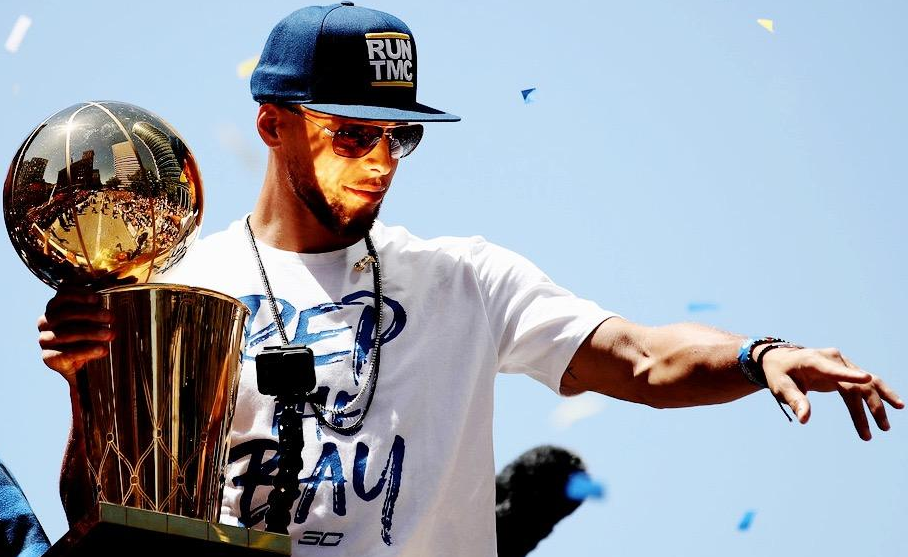 博班：因凡蒂诺现在太痴迷于搞政治，这让人感到羞耻（博班：因凡蒂诺如今过度沉迷政治，令人羞愧）